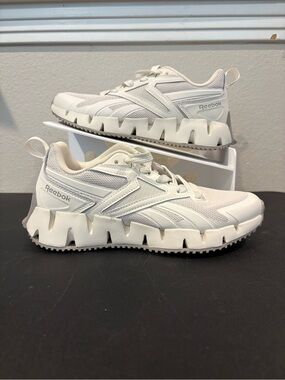 NEW Reebok Zig Vector Whisper White/Cream Women’s Sz 6 Comfort Shoes / Sneakers